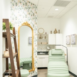 Cura Viso Aesthetics
