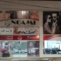 Noami Distribuciones