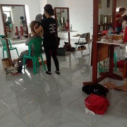 Tria Salon