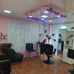 Janis Rodriguez Beauty Saloon