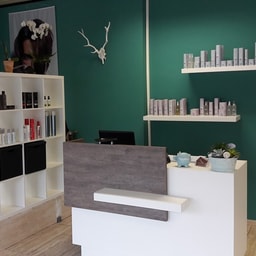 Magda Frisuren