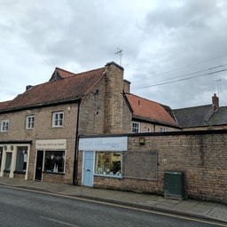 Mossops Hairdressers