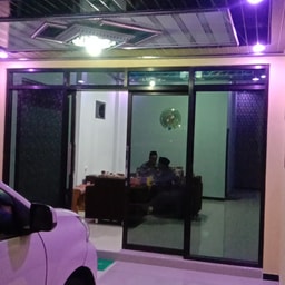 Salon Nayla