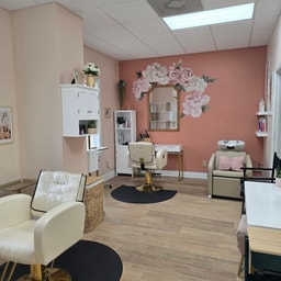 Airbrush and Glow Beauty Bar + Spa
