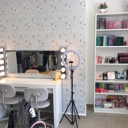 Punto Makeup