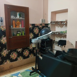Yashoda Beauty Parlour