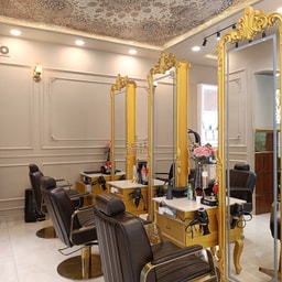 Hair Masters Luxury Salon Bareilly
