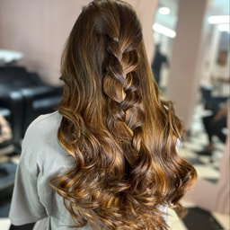 Sky Touch The Salon