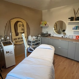 AR Beauty Studio