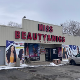 Miss beauty & wigs #1