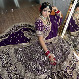 Looks and Vibes beauty lounge