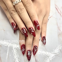 Paras Beauty Studio