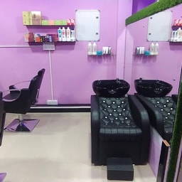 Royal Touch Makeup Studio
