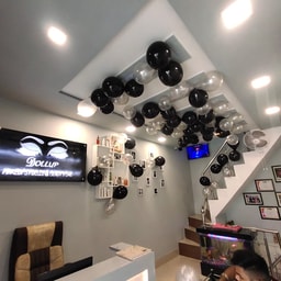 Dollup Makeup Studio & Beauty Bar