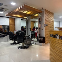 Naturals Signature Salon
