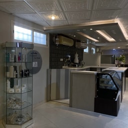 Lubna Salon