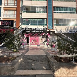 Cennet Ceken Nail And Beauty