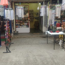 Siya Cosmetics & Jewellery