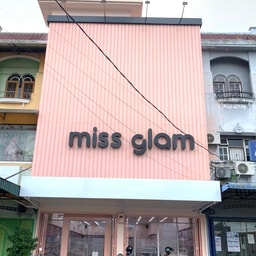 Miss Glam Siantar