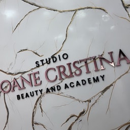 Studio Joane Cristina Beauty and Academy