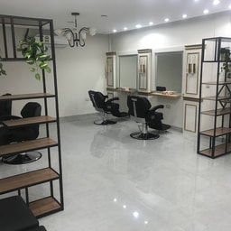 Diamond21 Salon