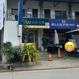Rizz Glow-Up Beauty Lounge