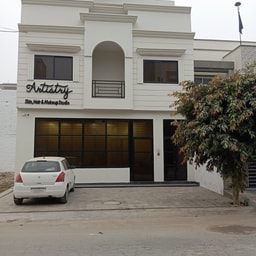 Artistry makeup studio