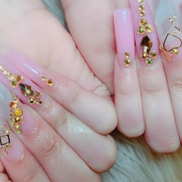 Pink Nails & Lashes