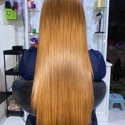 Cinta Salon