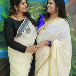 Munnas Beauty Hub and Yoga