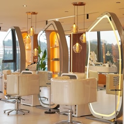 Divine Beauty Lounge