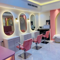 Queen Shine Beauty Center