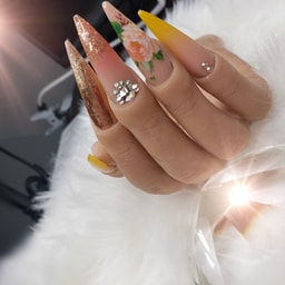 Camila's Nails studio