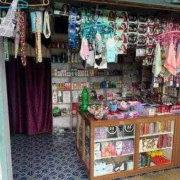 Aaliya Beauty Parlor & Cosmetic Shop
