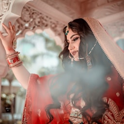 Rashmi Makeover Makeup Nail & Hair Studio