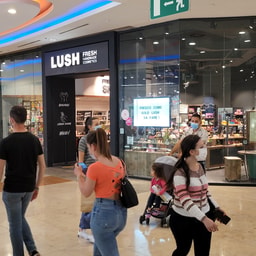 LUSH Cosmetics Campania