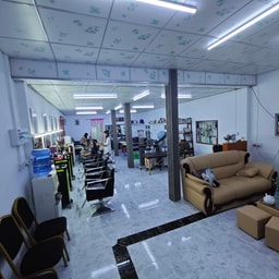 YYS Make-up & Hair Studio