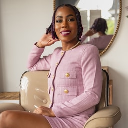 Authentic Makeup & Loc Studio