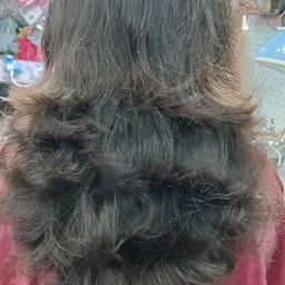 Radhika beauty parlour