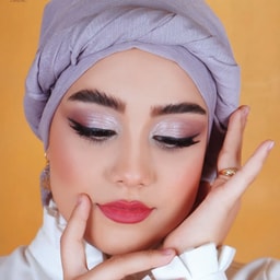 Soraya Kamali Women's Salon (Makeup)