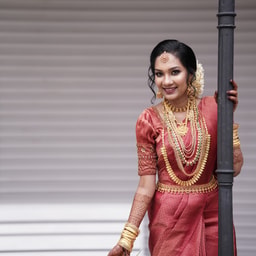 Paradise Family Beauty Salon & Makeup Studio