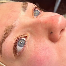 Sugar Suite 15 Lash & Wax