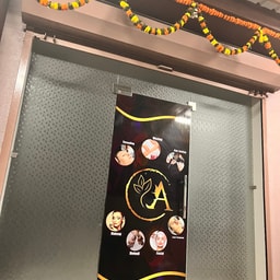 Anjana Beauty Saloon