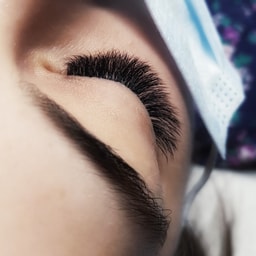Lashroom Studio