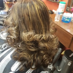 Mary-Fer Mexicana Beauty Salon