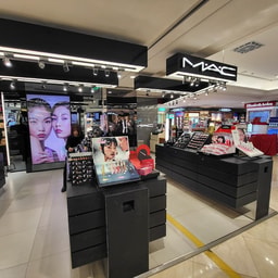 MAC Cosmetics Taoyuan Far Eastern Department Store