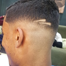 La FaFa Barber Shope
