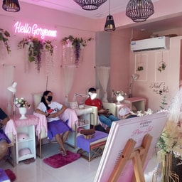 Goddess of Beauty Lounge Caypombo