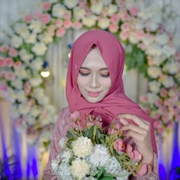 Anna Revana make up