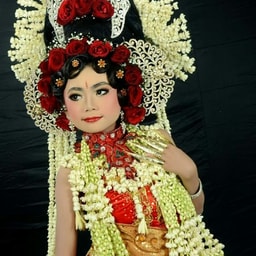 Rias Pengantin MUTIARA